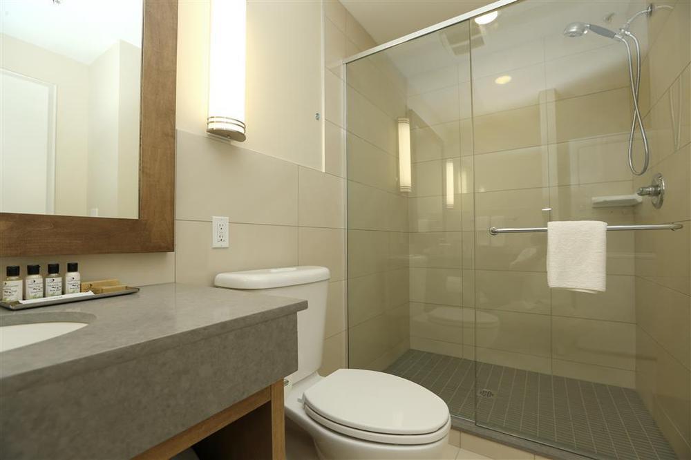 Best Western Plus Sawridge Suites Fort Mcmurray Zimmer foto