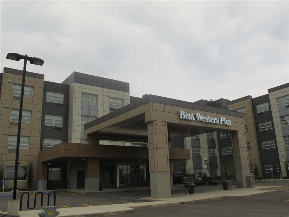 Best Western Plus Sawridge Suites Fort Mcmurray Exterior foto